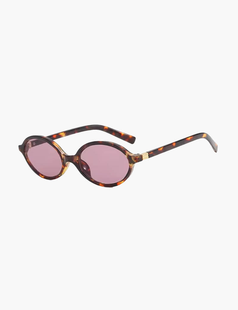 Clarence Oval – Elegant Sunglasses
