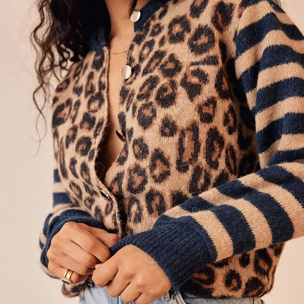 Svaja – Leopardinis megztinis