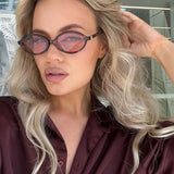 Clarence Oval – Elegant Sunglasses