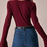 Raudonas Megztinis su Bell Sleeve